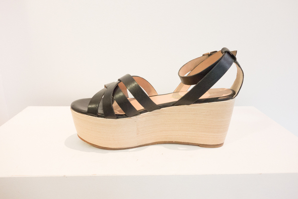 Pour la Victoire Noletta Wedges Pour la Victoire Noletta Wedges