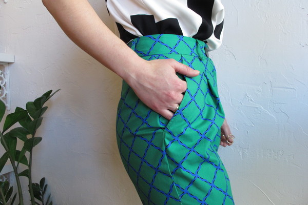 Dusen Dusen Pleated Pants in trellis print Dusen Dusen Pleated Pants in trellis print