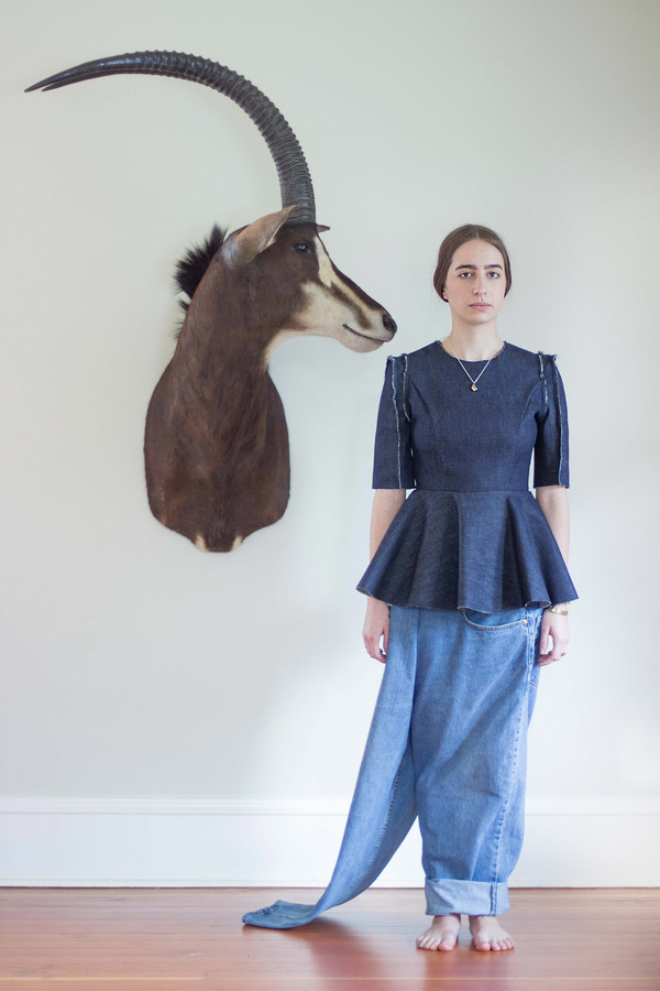 Alexa Stark Short-sleeve Denim Peplum Shirt Alexa Stark Short-sleeve Denim Peplum Shirt