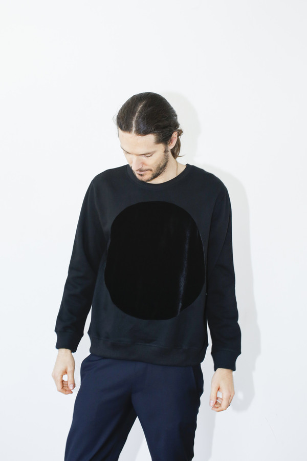 Unisex Correll Correll Velvet Circle Sweatshirt |Black Unisex Correll Correll Velvet Circle Sweatshirt |Black