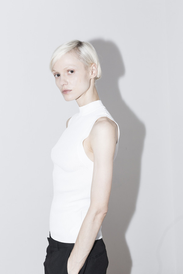 Pari Desai White Leila Mock Neck Muscle T Pari Desai White Leila Mock Neck Muscle T