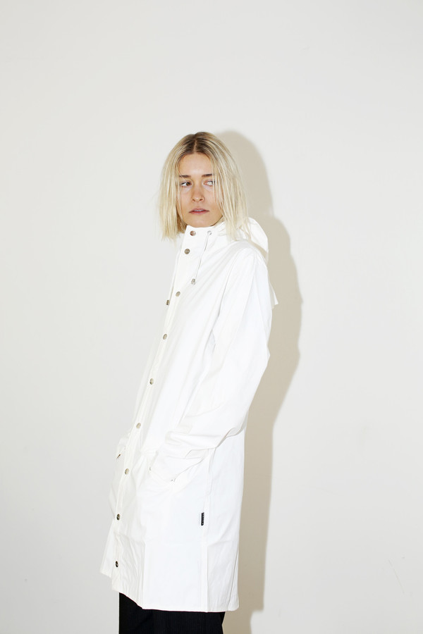 Unisex Rains White Hooded Rain Coat Unisex Rains White Hooded Rain Coat