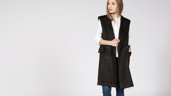 BLQ Basiq Ravel Sleeveless Jacket BLQ Basiq Ravel Sleeveless Jacket