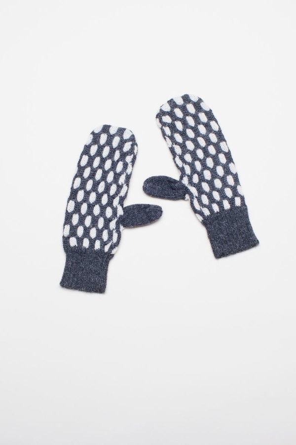 EXCLUSIVE: Study NY Honeycomb Mitten EXCLUSIVE: Study NY Honeycomb Mitten