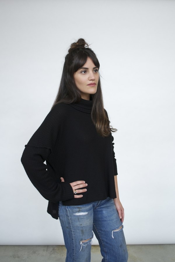 LNA Oversized Turtleneck Sweater LNA Oversized Turtleneck Sweater