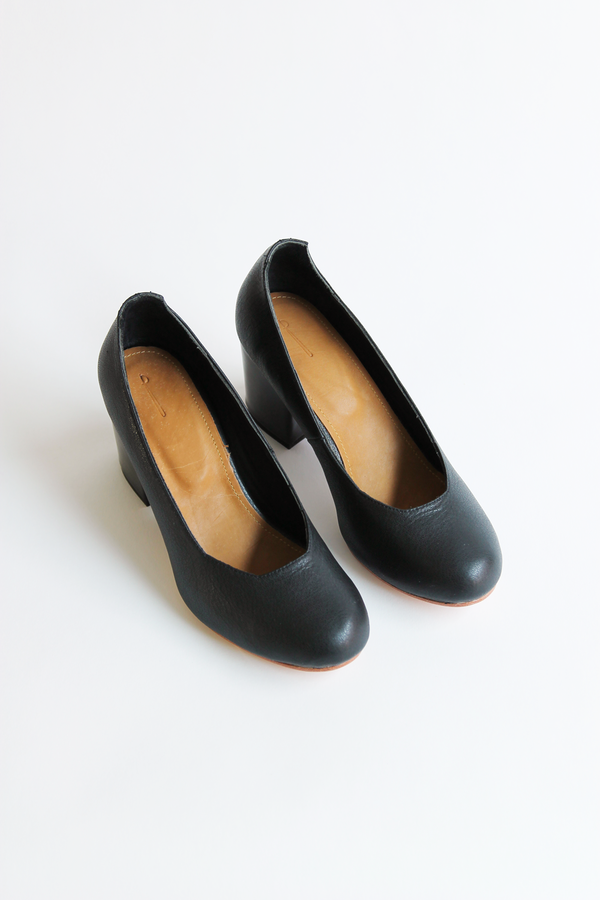 THE PALATINES saturo pump black THE PALATINES saturo pump black