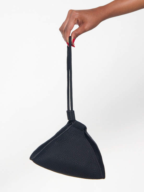 AANDD Pyramid Pouch Black AANDD Pyramid Pouch Black