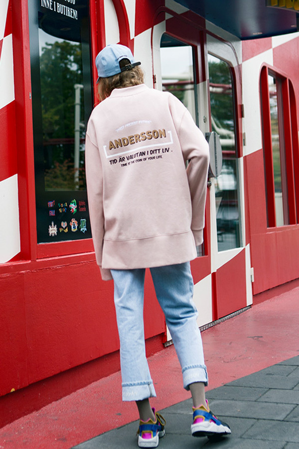 ANDERSSON BELL Unisex Time Sweatshirt- Pink ANDERSSON BELL Unisex Time Sweatshirt- Pink