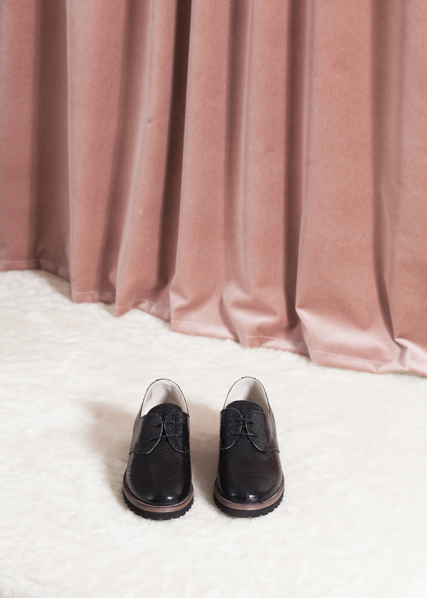 Anniel Derby - black scale Anniel Derby - black scale