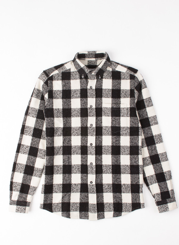 Men's AMI Alexandre Mattiusi Button Down Gingham Noir/Ecru Men's AMI Alexandre Mattiusi Button Down Gingham Noir/Ecru