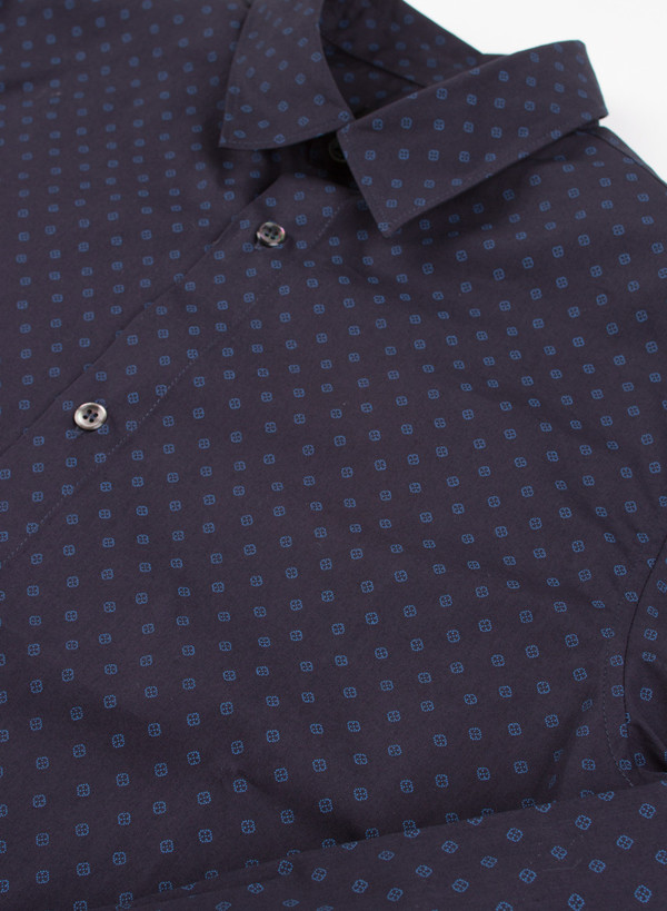 Men's A.P.C. Chemise Casual Dark Navy Pattern Men's A.P.C. Chemise Casual Dark Navy Pattern