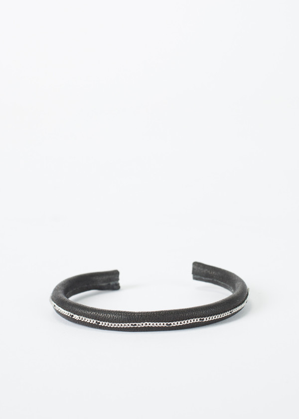 5 Octobre Tomi Cuff 5 Octobre Tomi Cuff