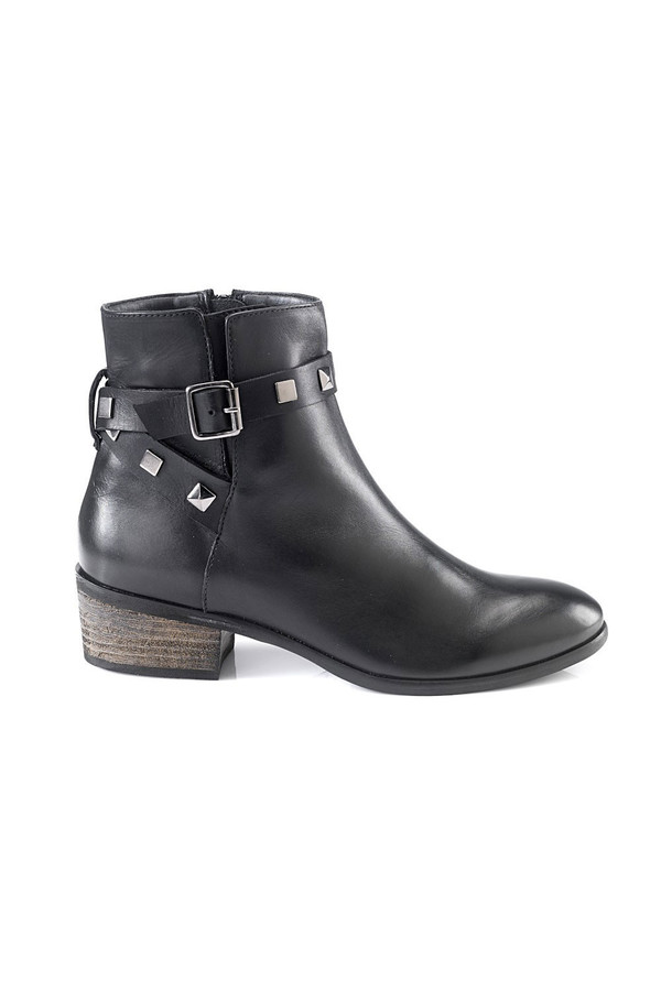 Artemisia Selene Black Leather Ankle Boots Artemisia Selene Black Leather Ankle Boots