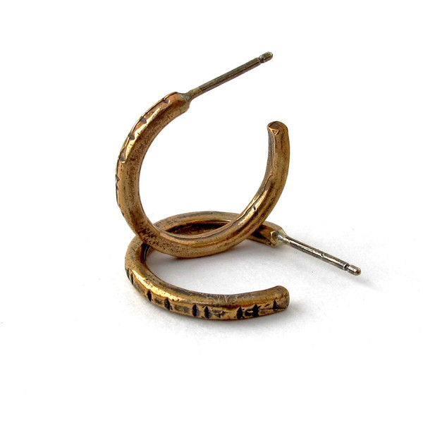 Laurel Hill Notched Hoops Laurel Hill Notched Hoops