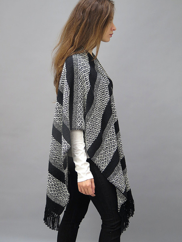 TEJIDO Frise Poncho TEJIDO Frise Poncho