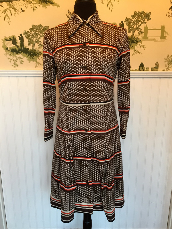 Vintage 70's Mad Men Style Japanese Graphic Print Dress small medium Vintage 70's Mad Men Style Japanese Graphic Print Dress small medium