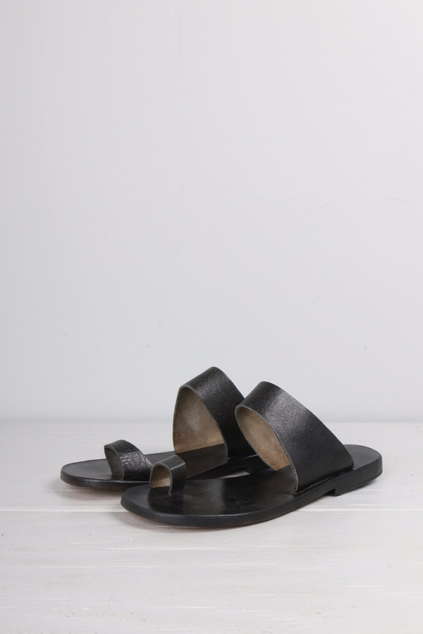 Akis Ada II Black Akis Ada II Black