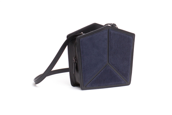 Imago-A Nº20 PENTATONIC BAG, NAVY + BLACK Imago-A Nº20 PENTATONIC BAG, NAVY + BLACK