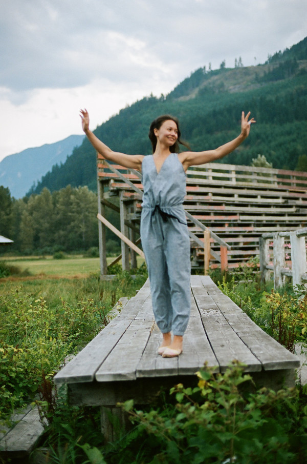 Nahanni Arntzen Cortes jumpsuit- linen Nahanni Arntzen Cortes jumpsuit- linen