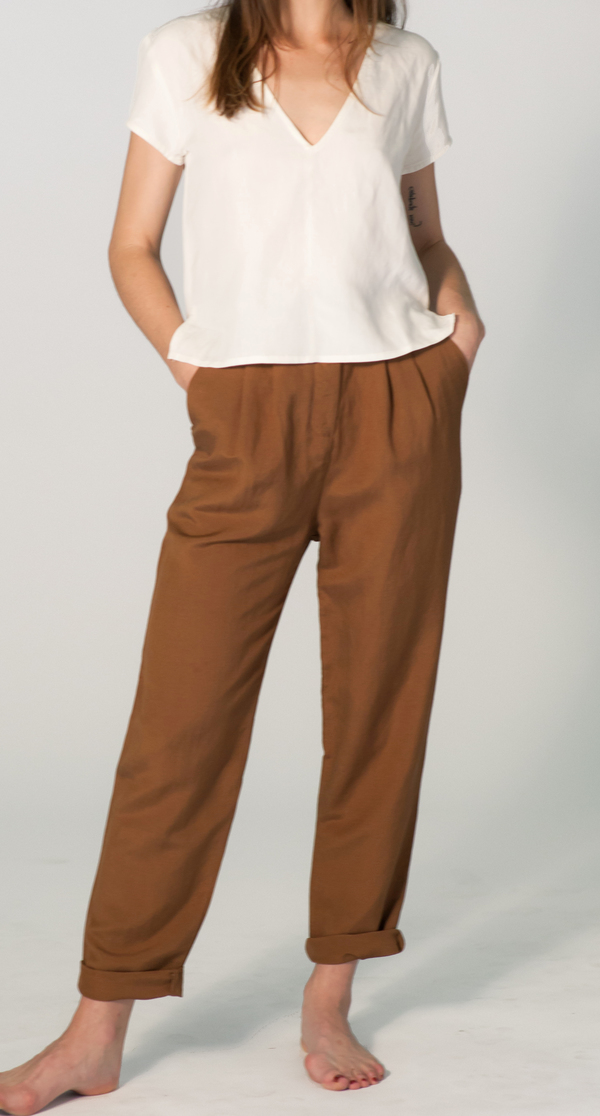 ALI GOLDEN V NECK TEE - WHITE ALI GOLDEN V NECK TEE - WHITE
