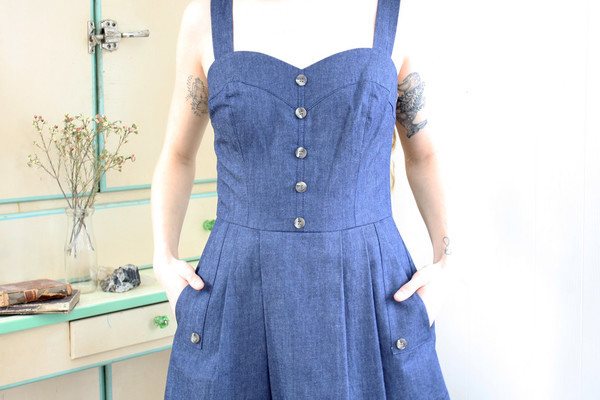 Birds of North America Chlorophonia Dress (Dark Wash) Birds of North America Chlorophonia Dress (Dark Wash)
