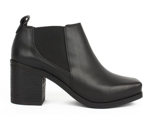 Intentionally Blank Harper Boot Intentionally Blank Harper Boot