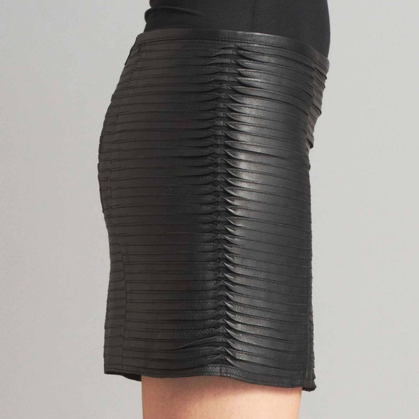 LAMARQUE SYDNEY Leather Mini Skirt with Raw Edge Detailing LAMARQUE SYDNEY Leather Mini Skirt with Raw Edge Detailing