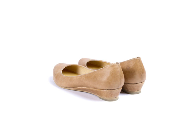 Nisolo Mendez Flat Almond Nisolo Mendez Flat Almond