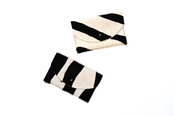 Primecut ZEBRA PASSPORT CLUTCH Primecut ZEBRA PASSPORT CLUTCH