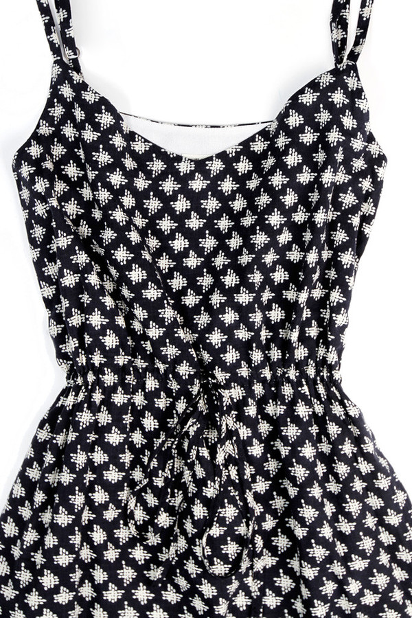Bridge & Burn Sage Navy Ikat Bridge & Burn Sage Navy Ikat