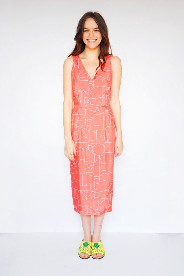 Dusen Dusen Blockhead Red V Neck Dress Dusen Dusen Blockhead Red V Neck Dress