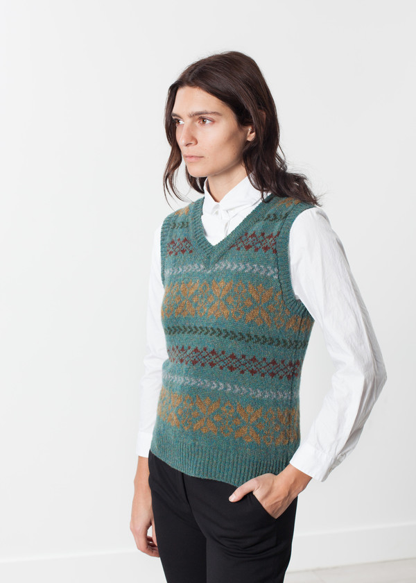 Nigel Cabourn Fair Isle Vest in Army Nigel Cabourn Fair Isle Vest in Army