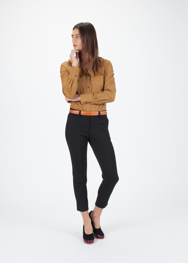 Amelia Toro Stretch Fitted Pant in Black Amelia Toro Stretch Fitted Pant in Black