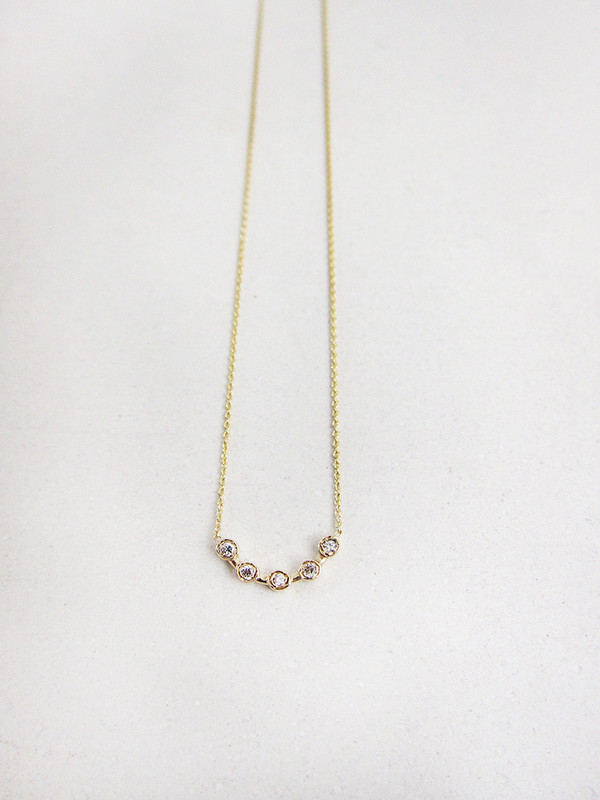 Quarry Cas Necklace, White Diamond Quarry Cas Necklace, White Diamond