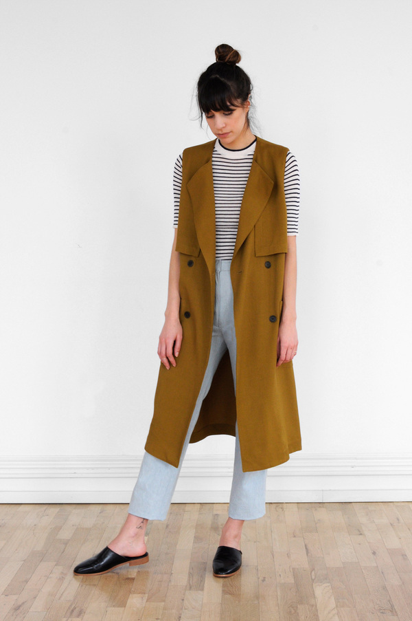 Waltz Sleeveless Trench in Golden Olive Waltz Sleeveless Trench in Golden Olive