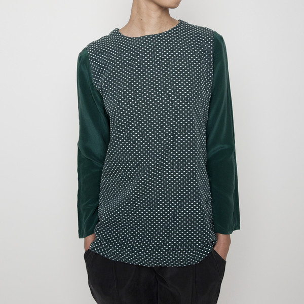 7115 by Szeki Cross-stitch long sleeves top - Green 7115 by Szeki Cross-stitch long sleeves top - Green