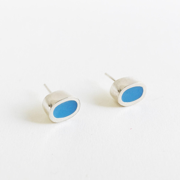 Karenn.la Blue Oval Stud Karenn.la Blue Oval Stud