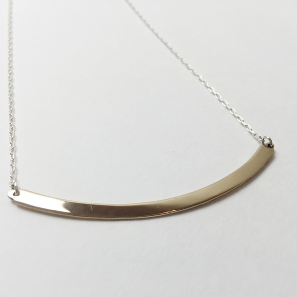 Upper Metal Class Medium Arc Necklace Upper Metal Class Medium Arc Necklace