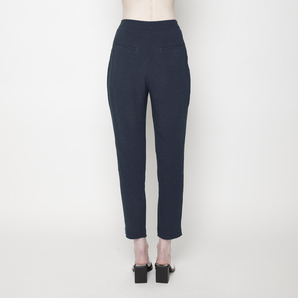 7115 by Szeki Signature Linen Gathered Trouser - Navy 7115 by Szeki Signature Linen Gathered Trouser - Navy