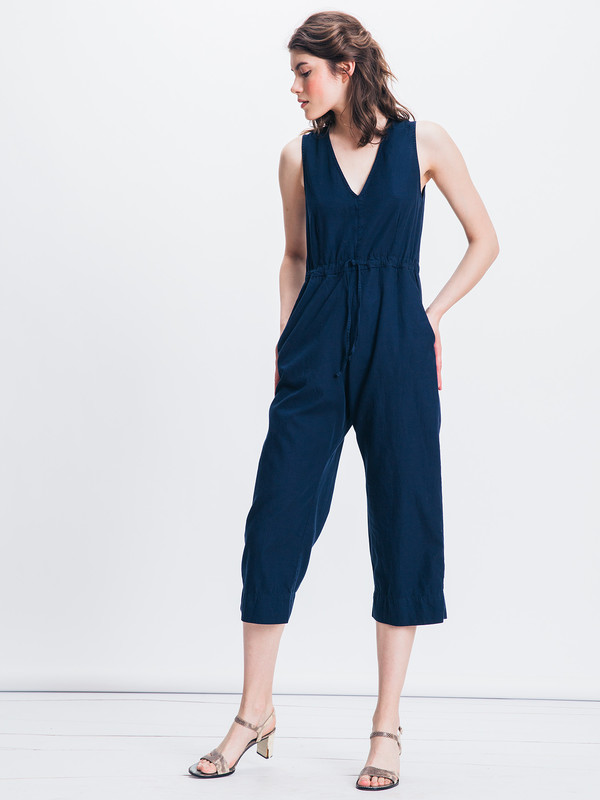 Ali Golden SLIT BACK JUMPSUIT Ali Golden SLIT BACK JUMPSUIT