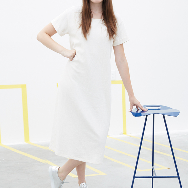 Ali Golden ROLL-SLEEVE T-SHIRT DRESS - BLACK Ali Golden ROLL-SLEEVE T-SHIRT DRESS - BLACK