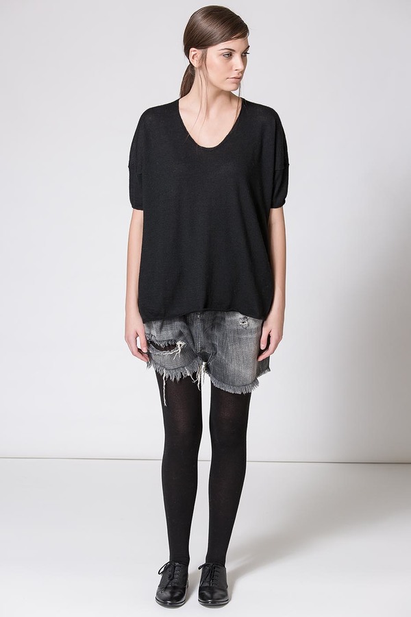 Paychi Guh Cashmere Boxy Tee Black Paychi Guh Cashmere Boxy Tee Black