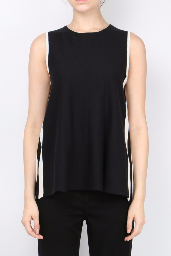 (nude) Round Neck Sweater (nude) Round Neck Sweater