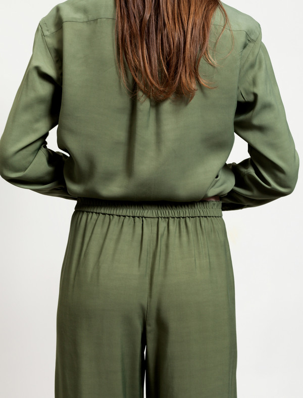 Lemaire Elasticated Pants Cropped Olive Lemaire Elasticated Pants Cropped Olive