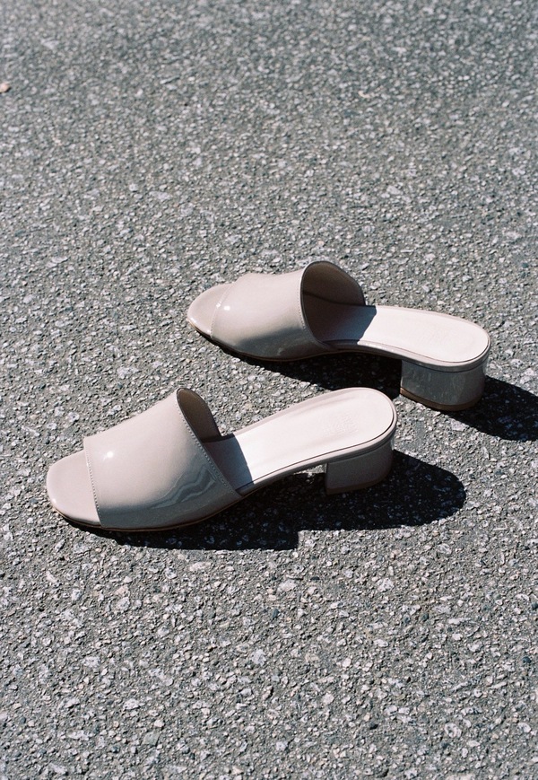 Maryam Nassir Zadeh Sophie Slide - cement patent Maryam Nassir Zadeh Sophie Slide - cement patent