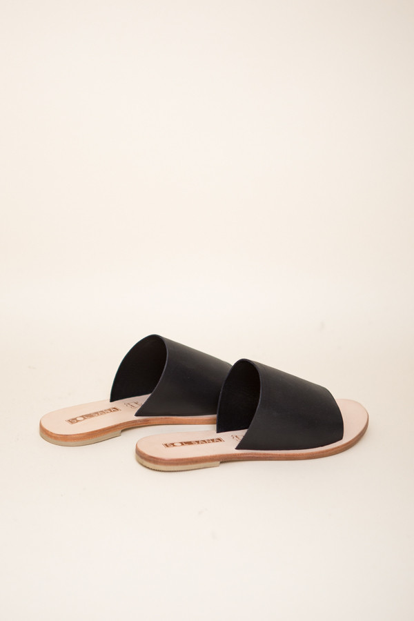 Sol Sana Teresa ll Slide / Black Leather Sol Sana Teresa ll Slide / Black Leather