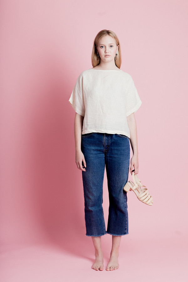 BLACK CRANE LINEN SQUARE TOP BLACK CRANE LINEN SQUARE TOP