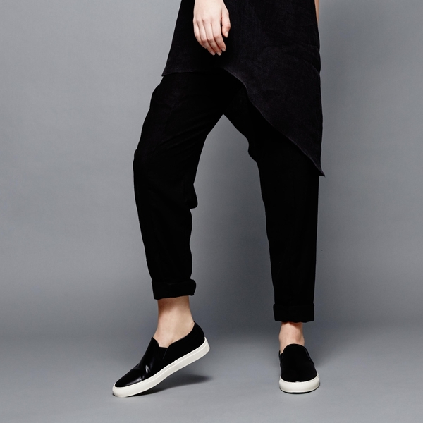 Devlyn Van Loon - Raw silk pants in Black Devlyn Van Loon - Raw silk pants in Black