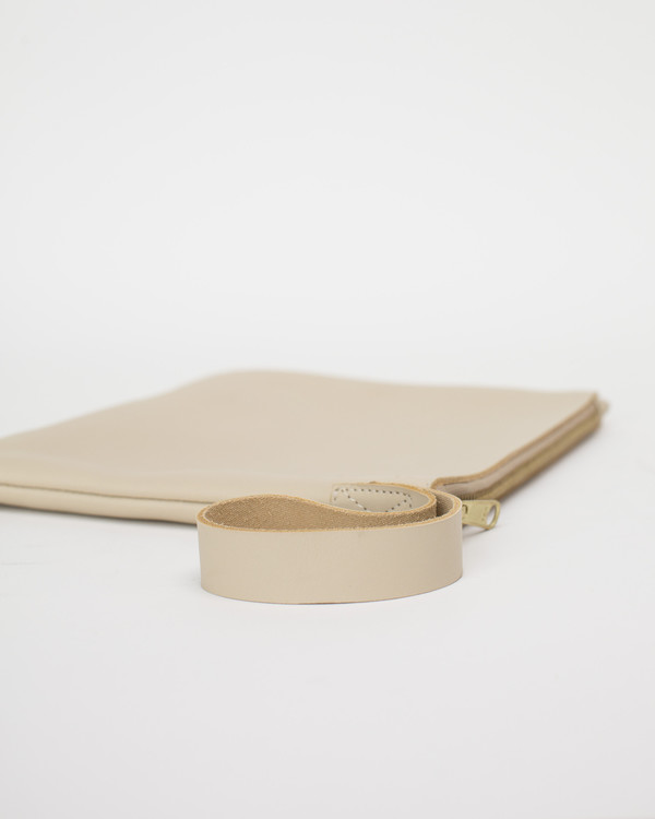 ESBY CLUTCH - BONE CALFSKIN ESBY CLUTCH - BONE CALFSKIN
