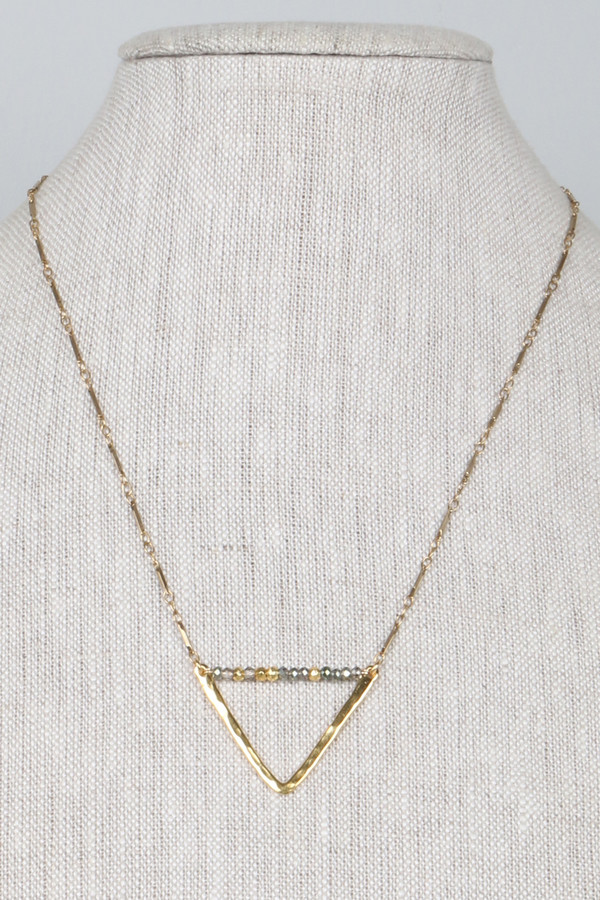 ML7344 Hammered Brass Triangle Nk ML7344 Hammered Brass Triangle Nk